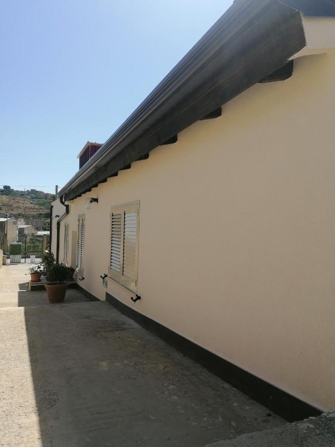 Casa Vacanze Villa Tropia Camastra Exterior foto