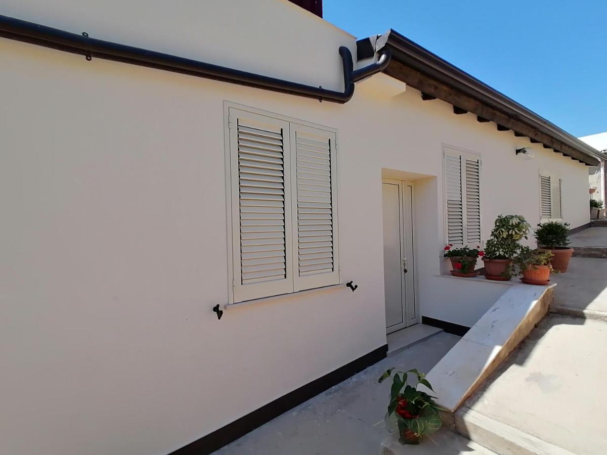 Casa Vacanze Villa Tropia Camastra Exterior foto